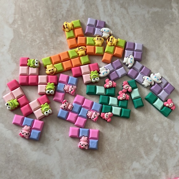 NIB 30pc Tetris block with characters resin craft pieces - Picture 5 of 5